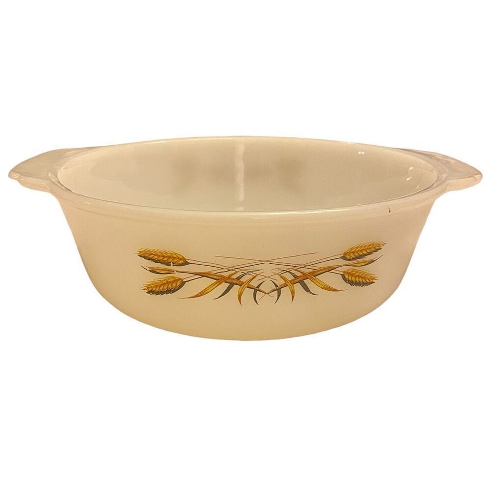 Vintage Fire King Anchor Hocking 1.5 Q Casserole Dish‎ -1960's